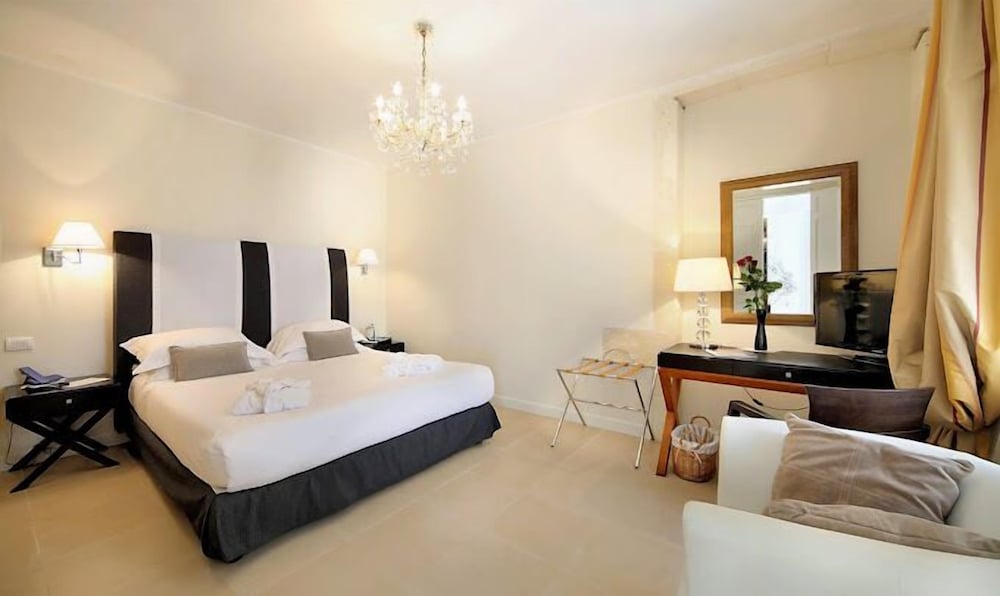 Hotel Palazzo Cavalieri in Siracusa, Italy