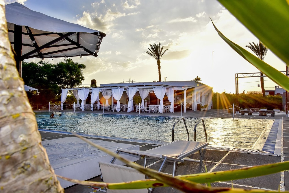 Tenuta Terenzano — 4-Star Luxury Hotel in Ugento, Italy