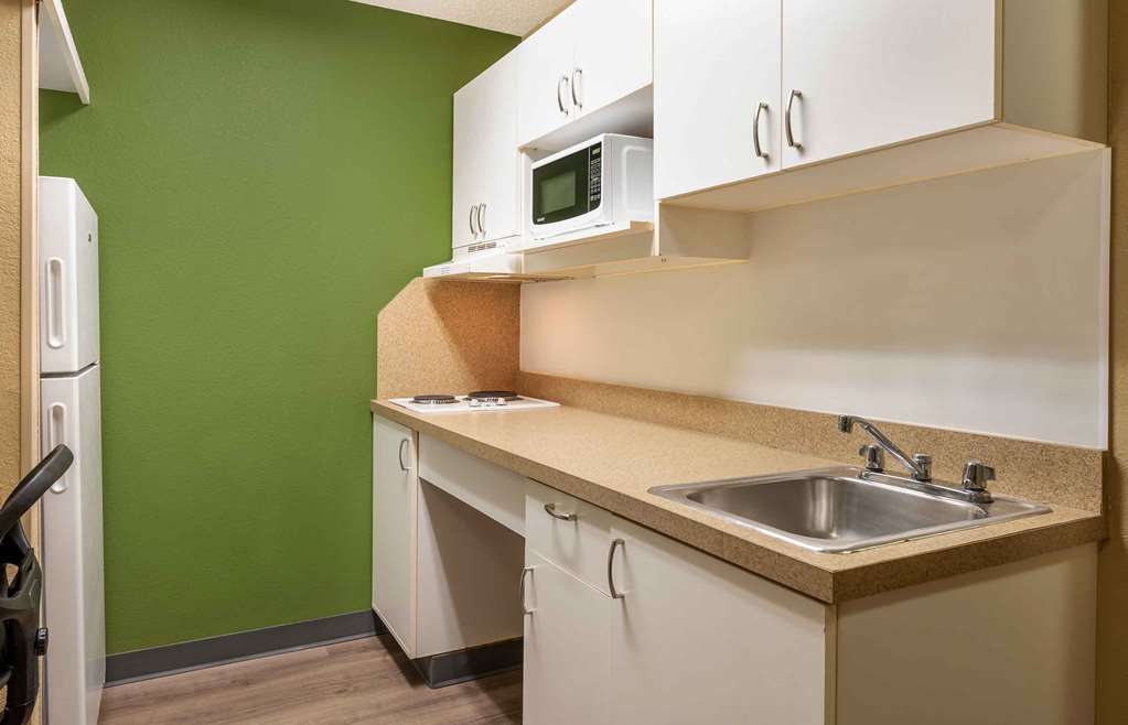 Extended Stay America Suites Merrillville US Rte 30 - photo 14
