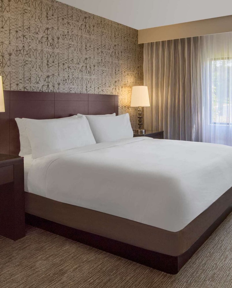 DoubleTree by Hilton Hotel Chicago Wood Dale Elk Grove - photo 13