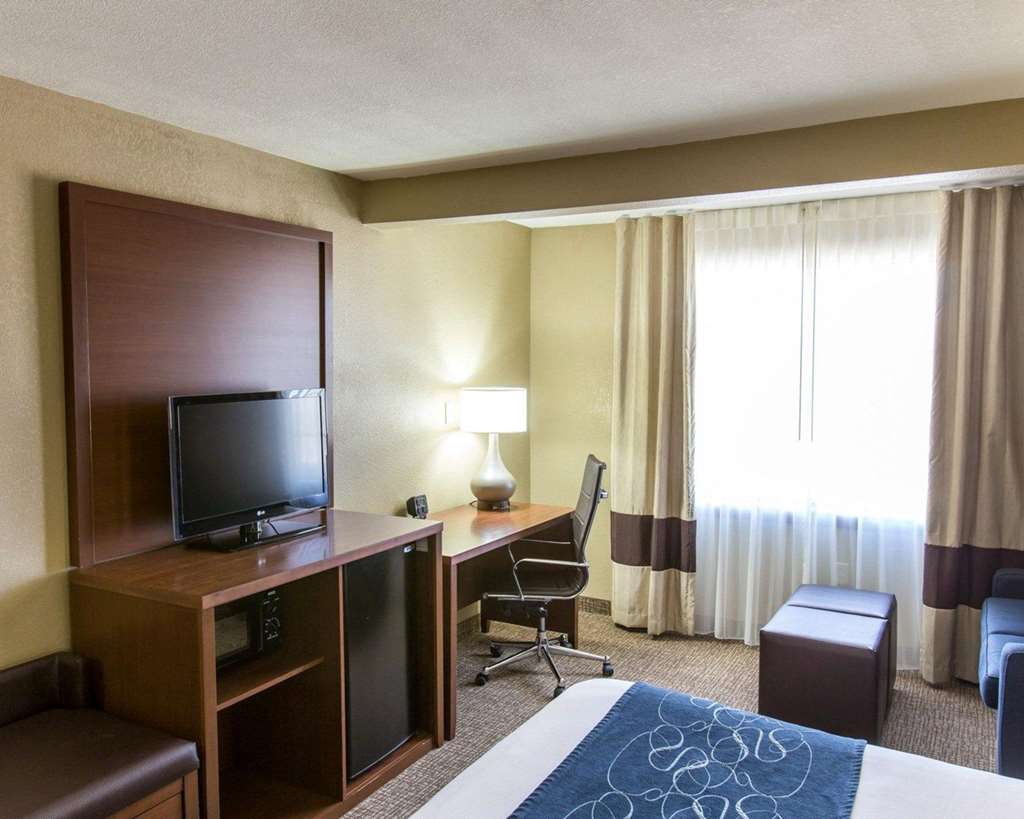 Comfort Suites Idabel - photo 13