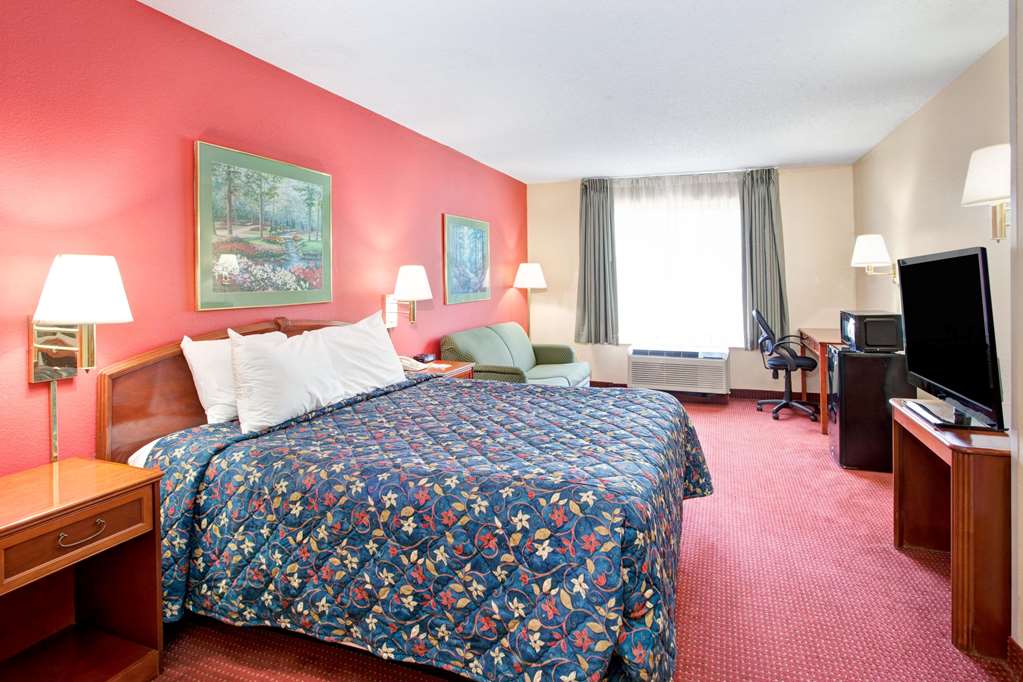 Days Inn by Wyndham Marietta Atlanta Delk Road - photo 10