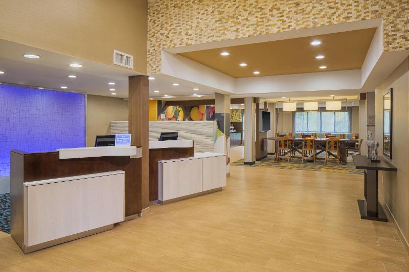 Fairfield Inn & Suites Bridgewater Branchburg Somerville — hotel in Avenel