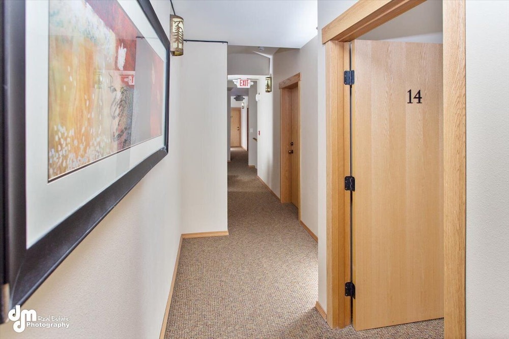 Kenai Airport Hotel - photo 53