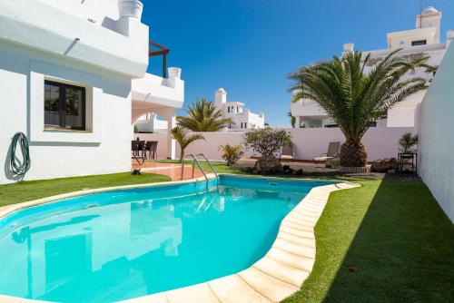 Casa Blanca — 4-Star Luxury Hotel in Corralejo, Spain