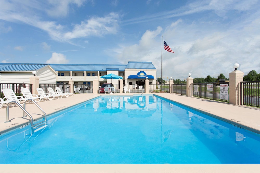 Rodeway Inn High Point Archdale - photo 14