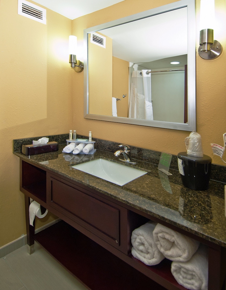 Holiday Inn Express & Suites Jackson Pearl Intl Airport by IHG - photo 15