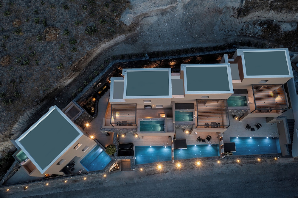 Hidden Hills - carbon neutral hotel in Mesaria