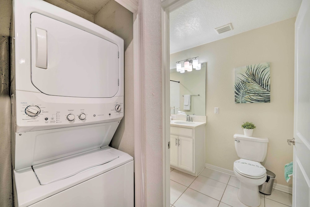 Resort Getaway w Patio: 6 Mi to Disney Parks - photo 4