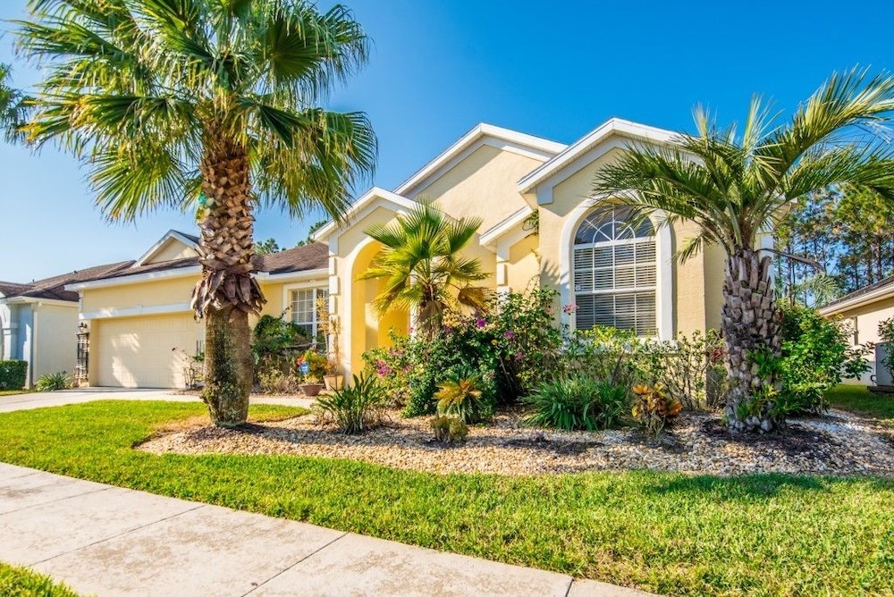 Highlands Reserve 341 Three Bedroom Villa with Private Pool — 4-Star Luxury Hotel in Davenport, United States