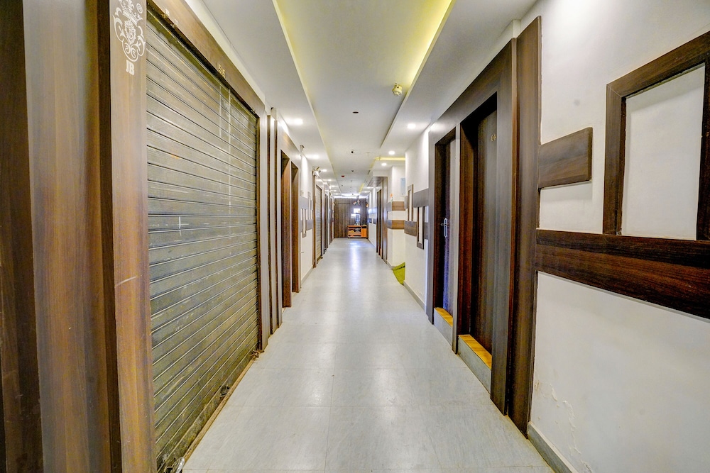 FabExpress Diamond Nr. BKC — Mumbai — photo 3