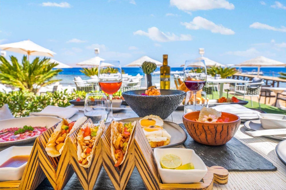 מזון ומשקאות