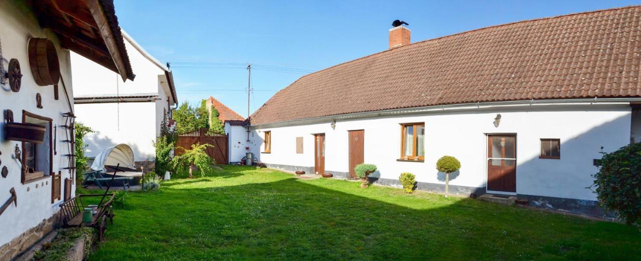 Chalupa Honza Oslov s Wellness in Unknown City, Czech Republic