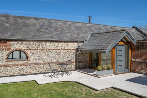 Dog Friendly Barn Conversion on Norfolk Coast in Somerton, United Kingdom