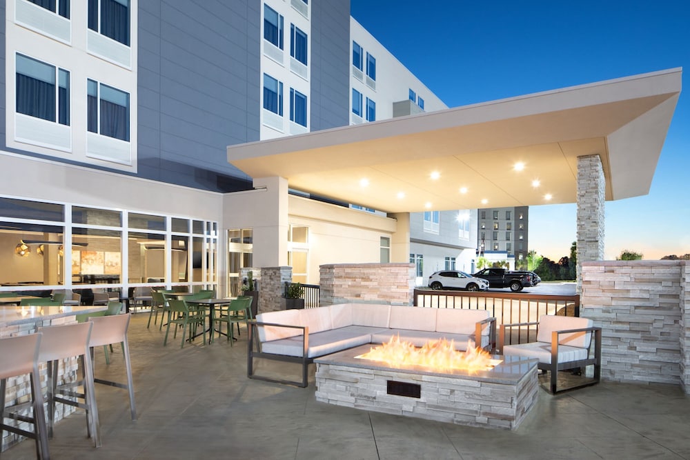SpringHill Suites by Marriott Columbia near Fort Jackson - photo 15