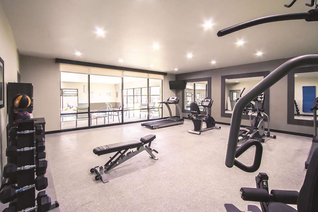 La Quinta Inn & Suites by Wyndham Pampa - photo 20