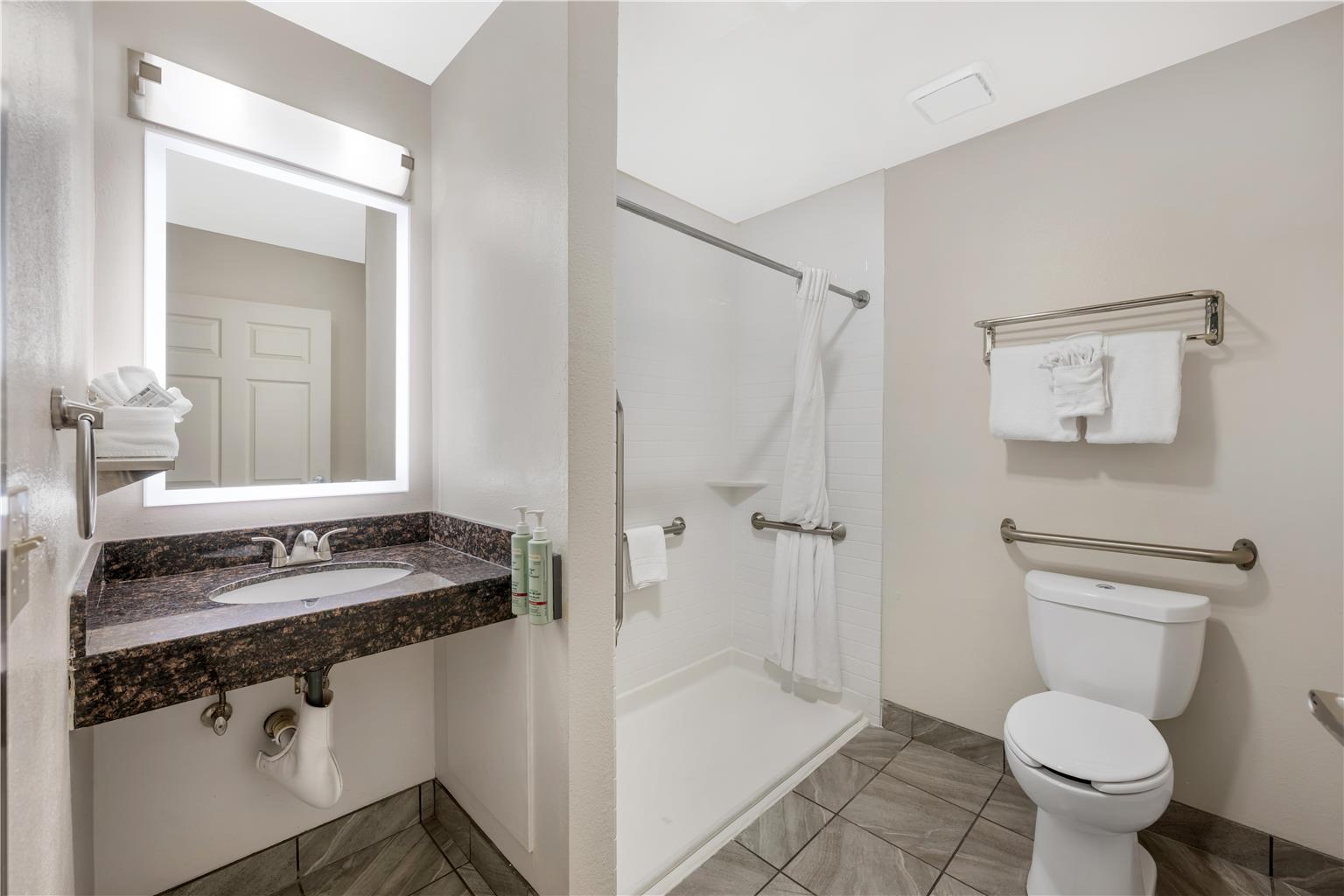 Best Western Airport Albuquerque InnSuites Hotel & Suites - photo 35
