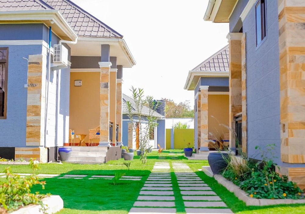 Ngare Lodge — 4-Star Luxury Hotel in Mto Wa Mbu, Tanzania