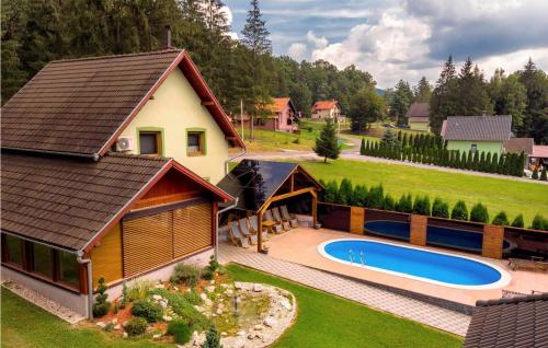 Cozy Home In Brestovac With Sauna — 5-Star Luxury Hotel in Brestovac, Croatia