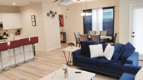 Geaux to Mike The Tiger Retreat Near LSU CB1021 in Baton Rouge, United States