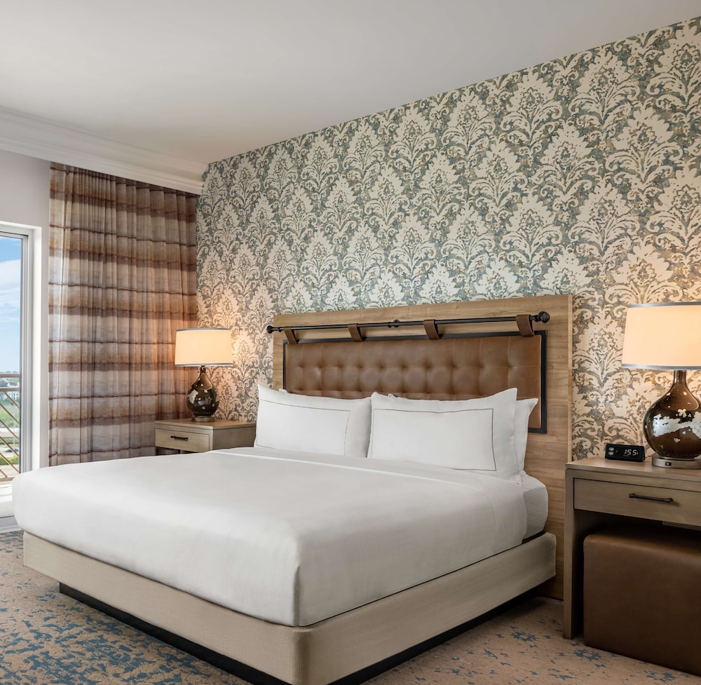 The Cassara Carlsbad Tapestry Collection by Hilton - photo 22