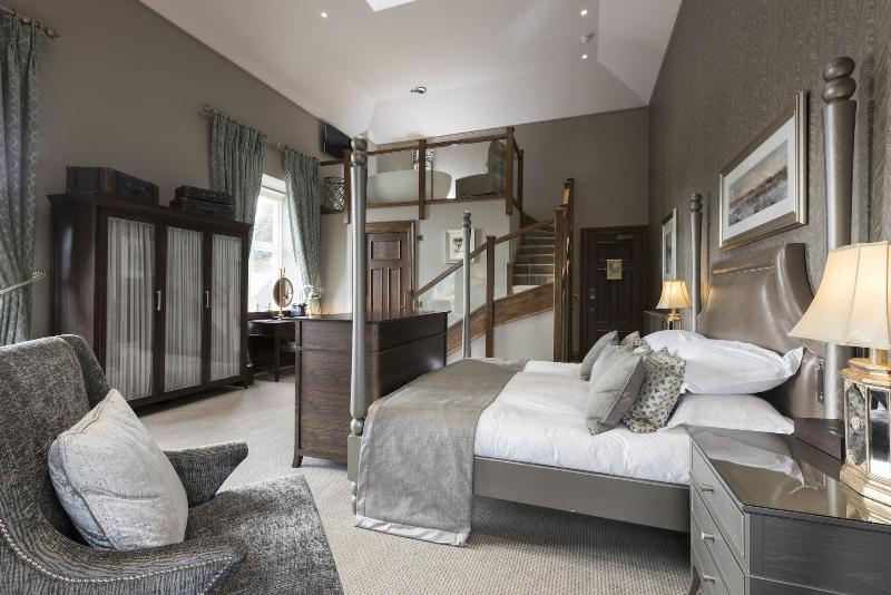 The Station Hotel — 4-Star Luxury Hotel in Charlestown Of Aberlour, United Kingdom