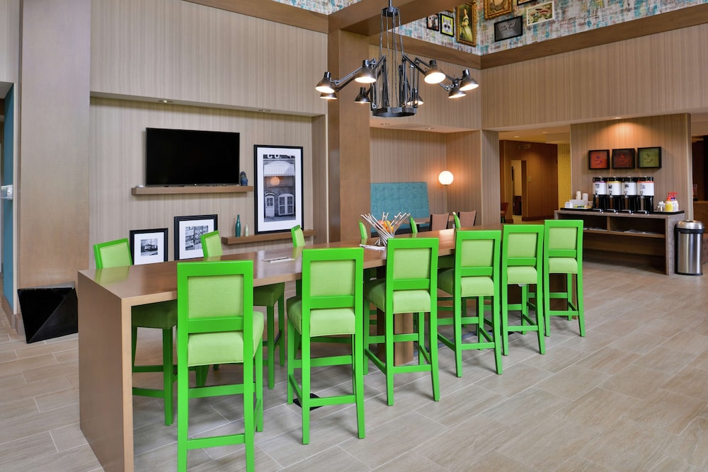 Hampton Inn & Suites St. Paul Oakdale Woodbury - photo 3