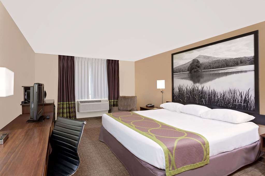 Super 8 by Wyndham Lebanon - photo 8