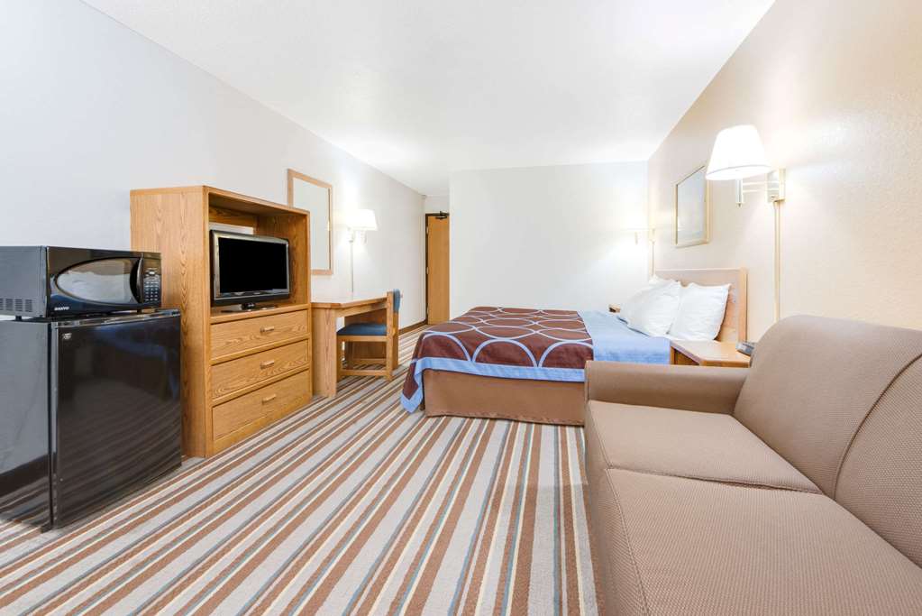 Super 8 by Wyndham Burlington - photo 9