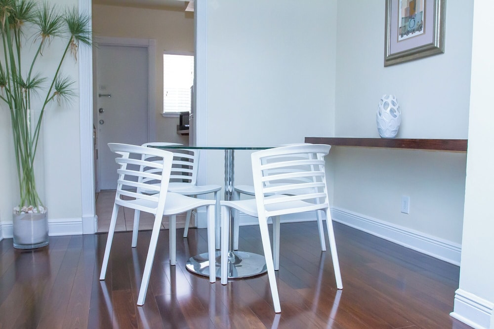 Suites of Dorchester - photo 28