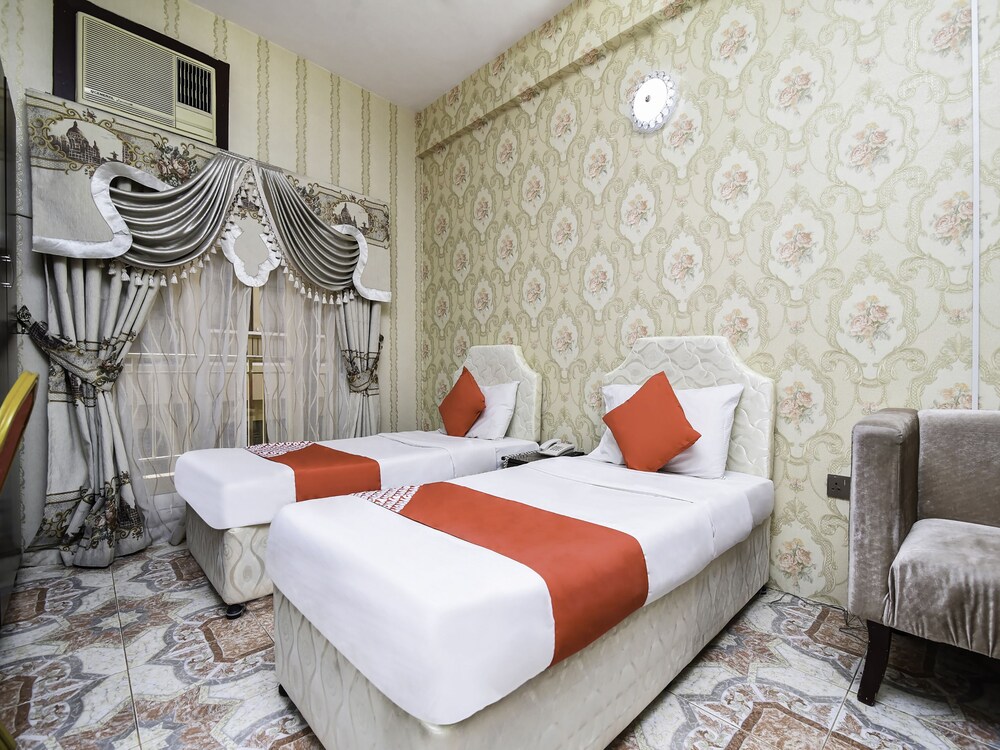 Oyo 152 Lapaz Hotel - last minute hotel in Dubai