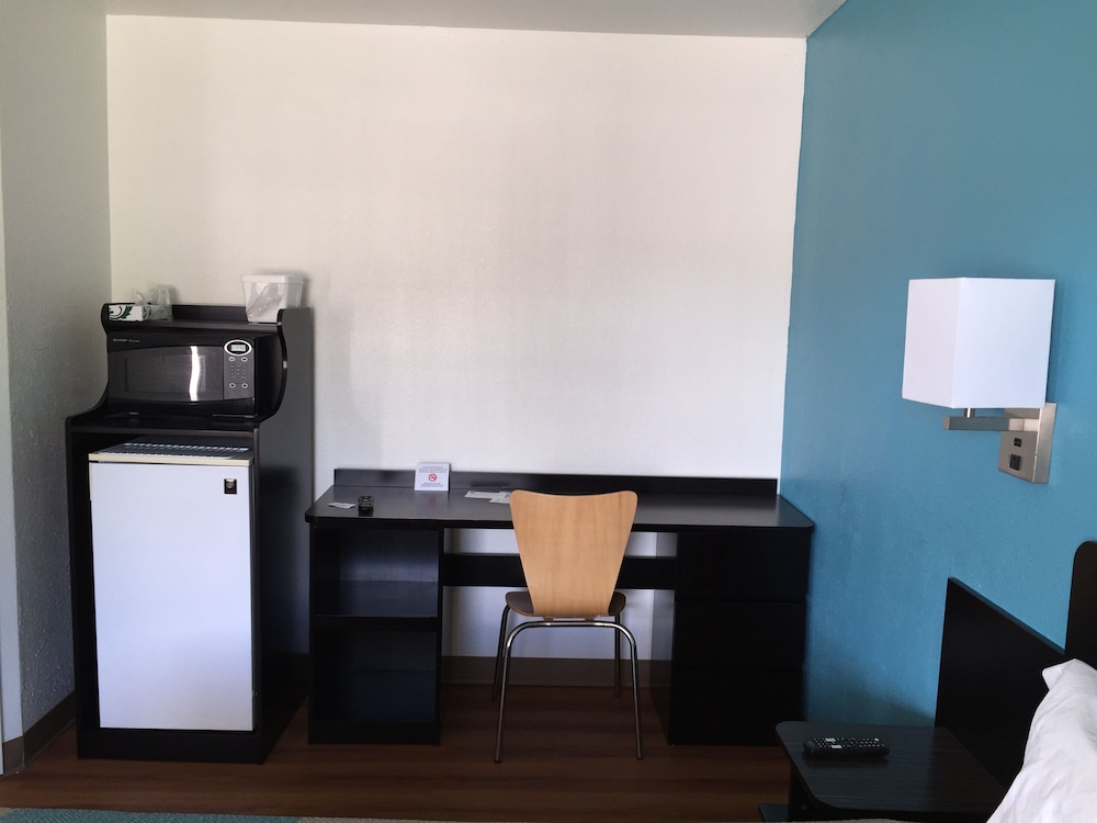 Motel6 Prairie Du Chien WI - photo 6