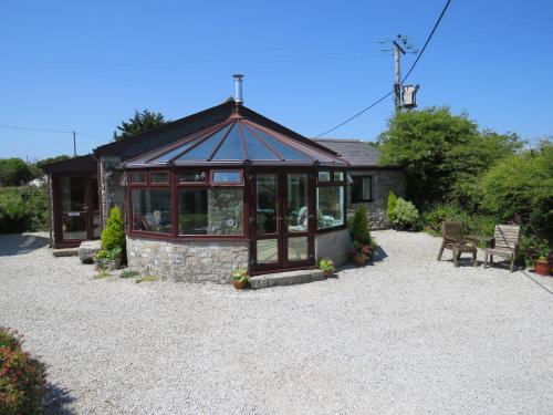 Sheila's Cottage — 4-Star Luxury Hotel in Penryn, United Kingdom
