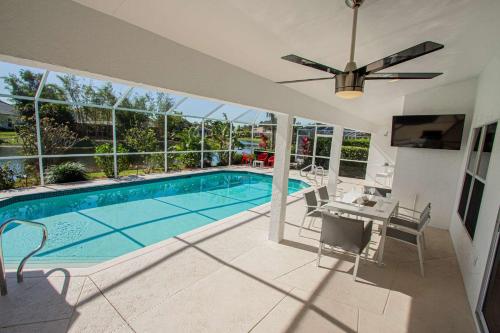 Crown Pointe Crown Pointe Blvd. E. - carbon neutral hotel in Naples