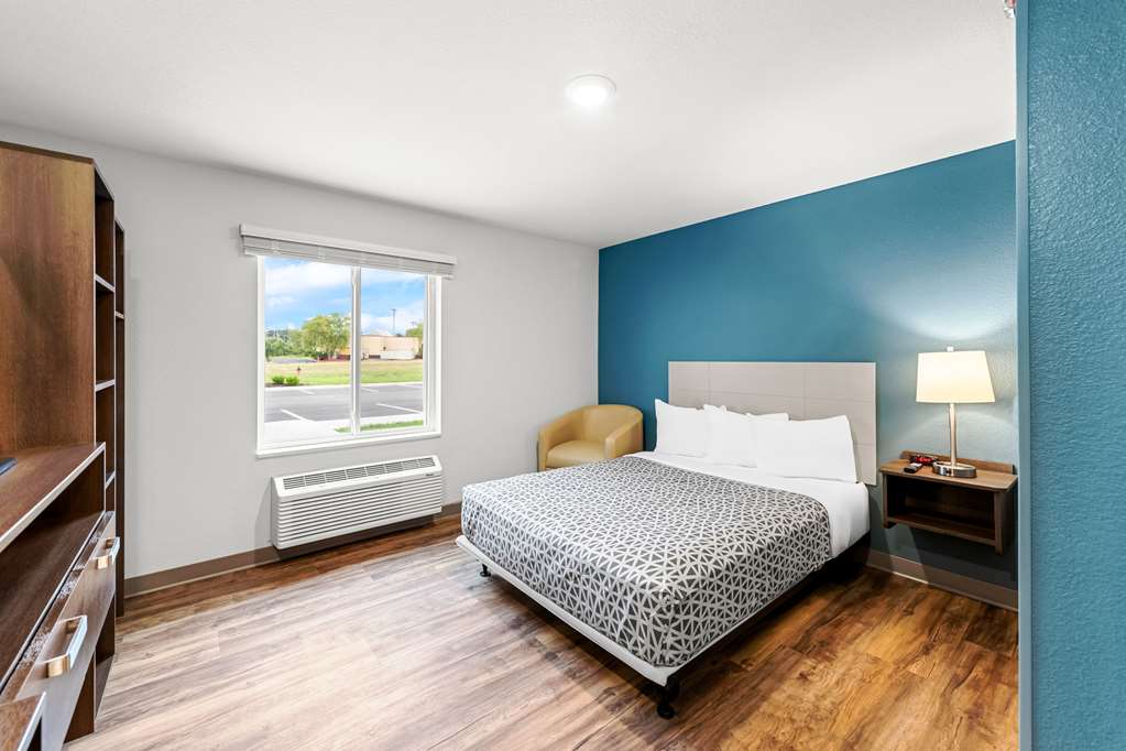 Woodspring Suites Kansas City Airport - photo 16