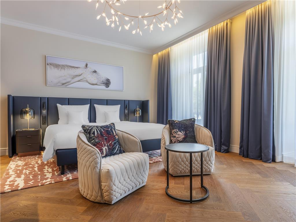 ICONS EHBB rooms Junior Suite Park View