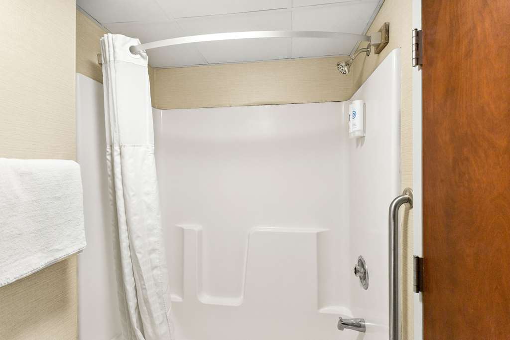 Comfort Inn White River Junction - photo 32