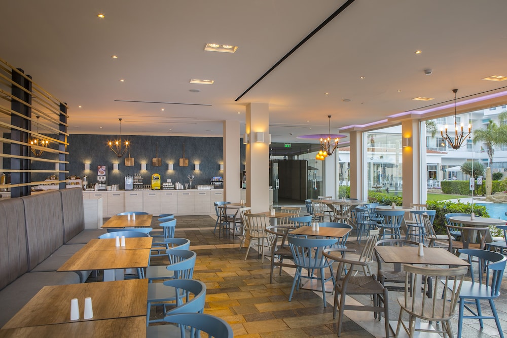 מזון ומשקאות