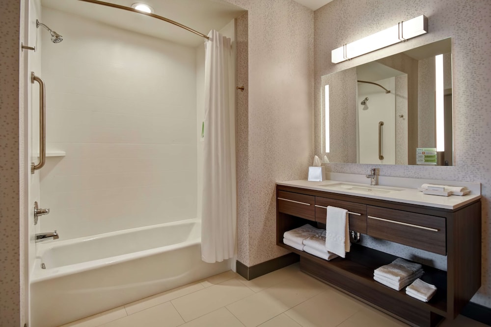 Home2 Suites by Hilton Wichita Northeast - photo 25