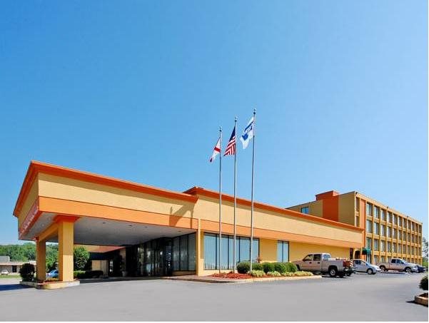 Rodeway Inn & Suites Conference Center — hotel in Homewood