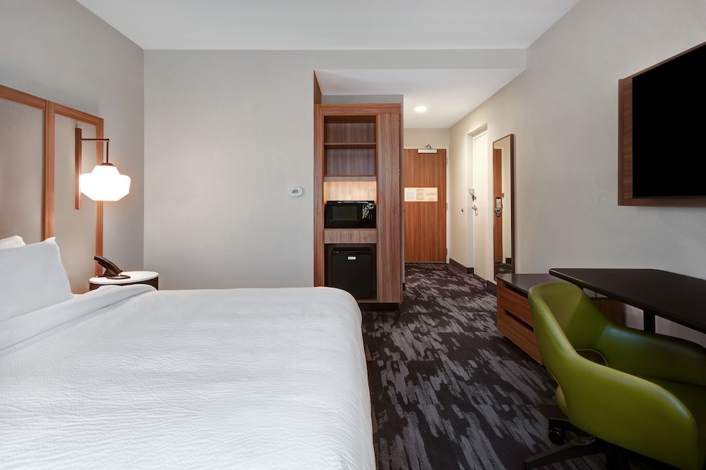 Fairfield by Marriott Inn & Suites Rochester Hills - photo 7