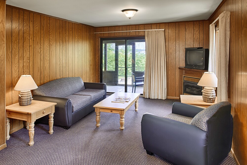 Deer Creek Lodge & Conference Center - photo 24