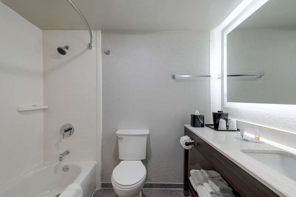 Clarion Pointe McDonough - photo 22