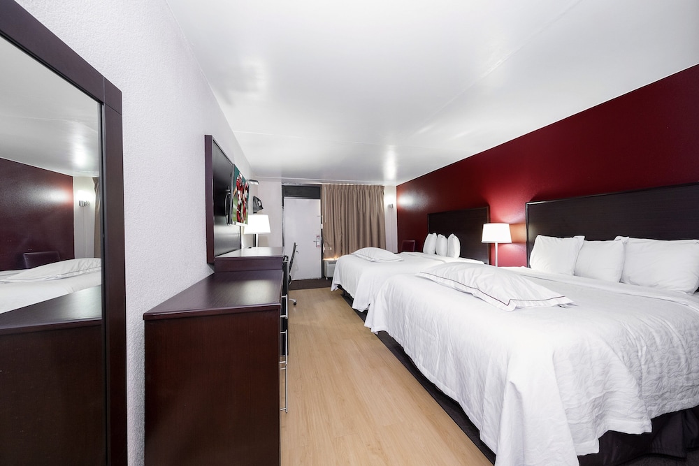 Red Roof Inn PLUS Huntsville Madison - photo 22
