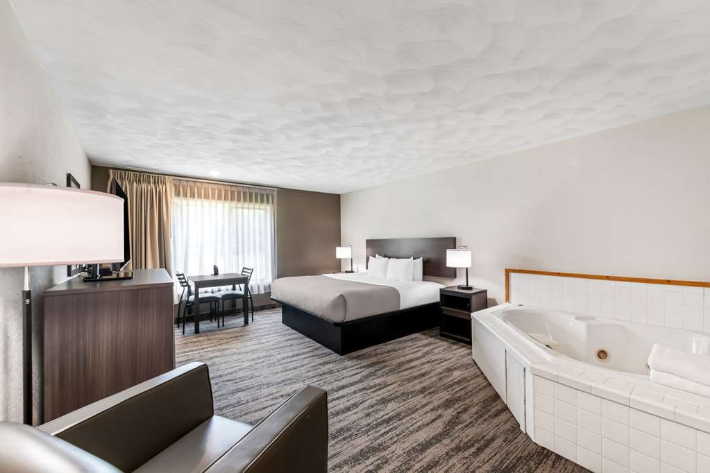 Quality Inn & Suites Munising - photo 9