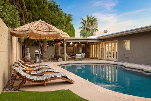 Eugie Retreat Professionally designed bohemian dream with pool in Scottsdale, United States