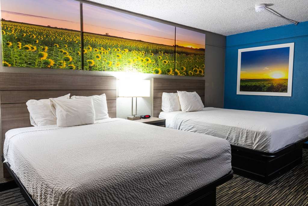 Days Inn by Wyndham Central San Antonio NW Medical Center - photo 16