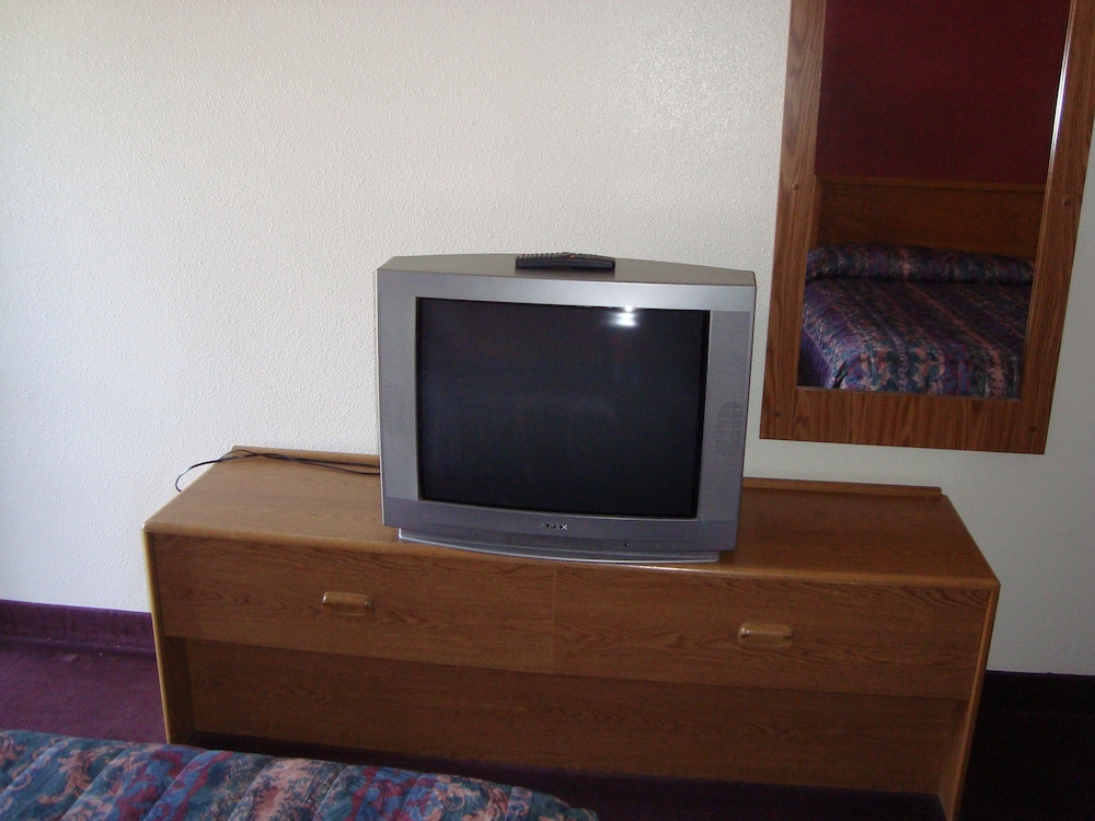Willow Springs Motel - photo 16