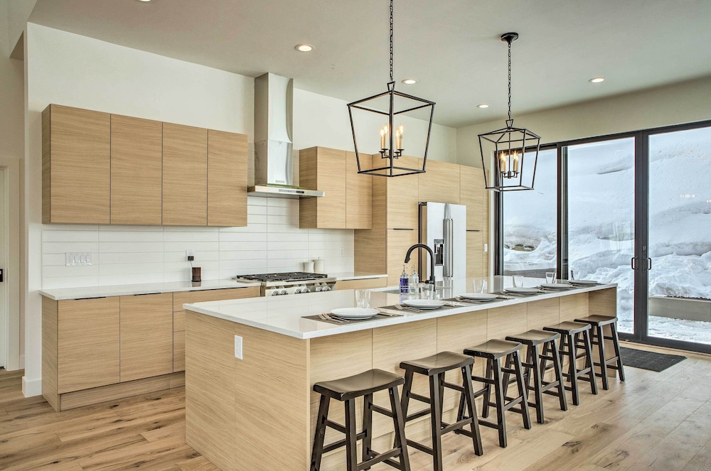 Mtn view Home w Hot Tub 9 Mi to Vail Resort - photo 13
