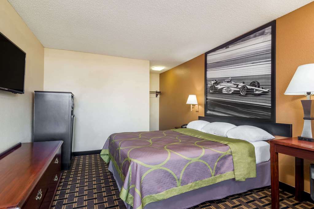 Super 8 by Wyndham Indianapolis NE Castleton Area - photo 9